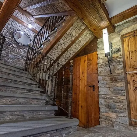 Casa Pichuana Apartman Benasque